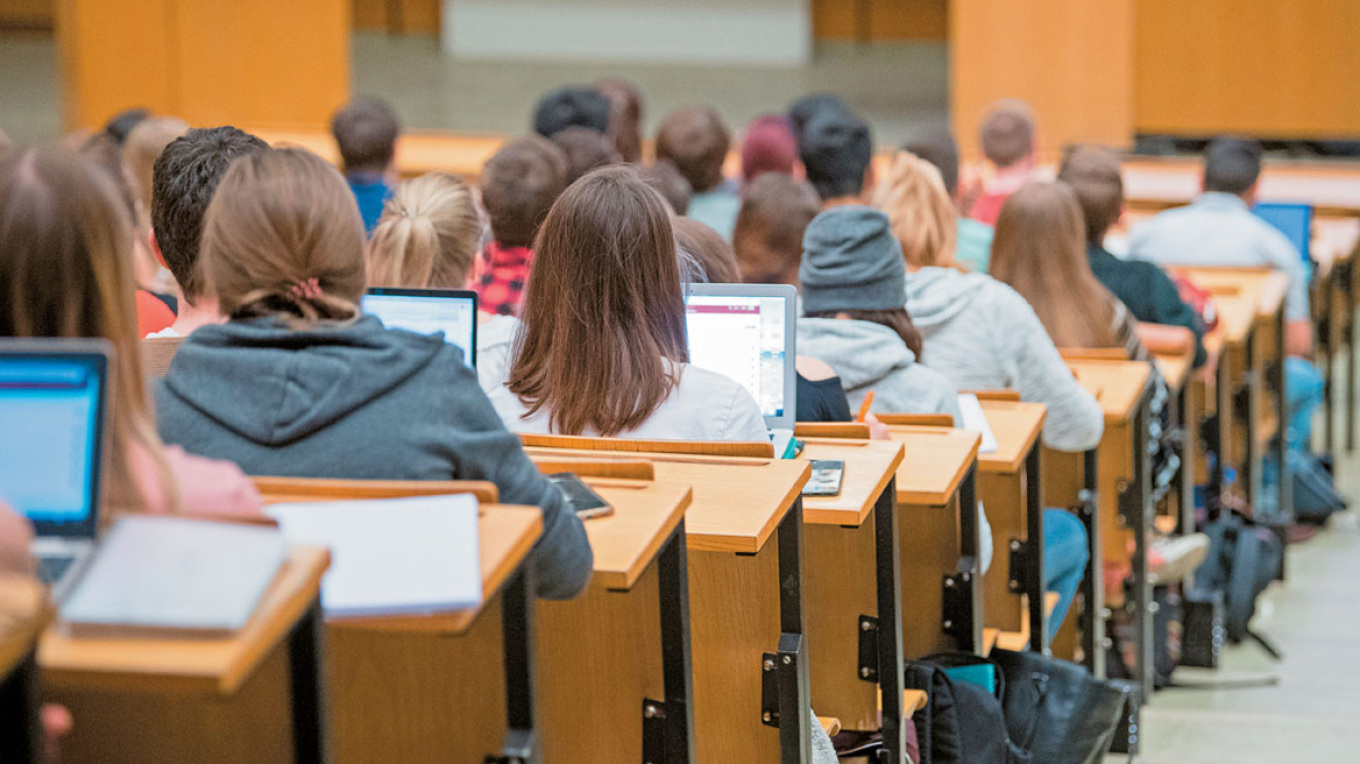 400.000 απόφοιτοι ΤΕΙ θα αποκτήσουν ισότιμα πτυχία με τα αντίστοιχα πανεπιστημιακά τμήματα