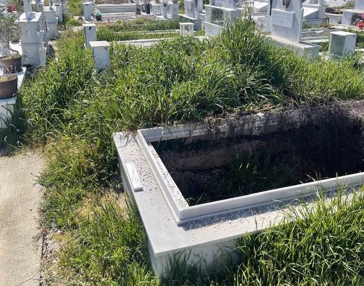 Απαράδεκτη η εικόνα στο Νέο Κοιμητήριο Λάρισας- τα χόρτα έζωσαν τους τάφους (ΦΩΤΟ)