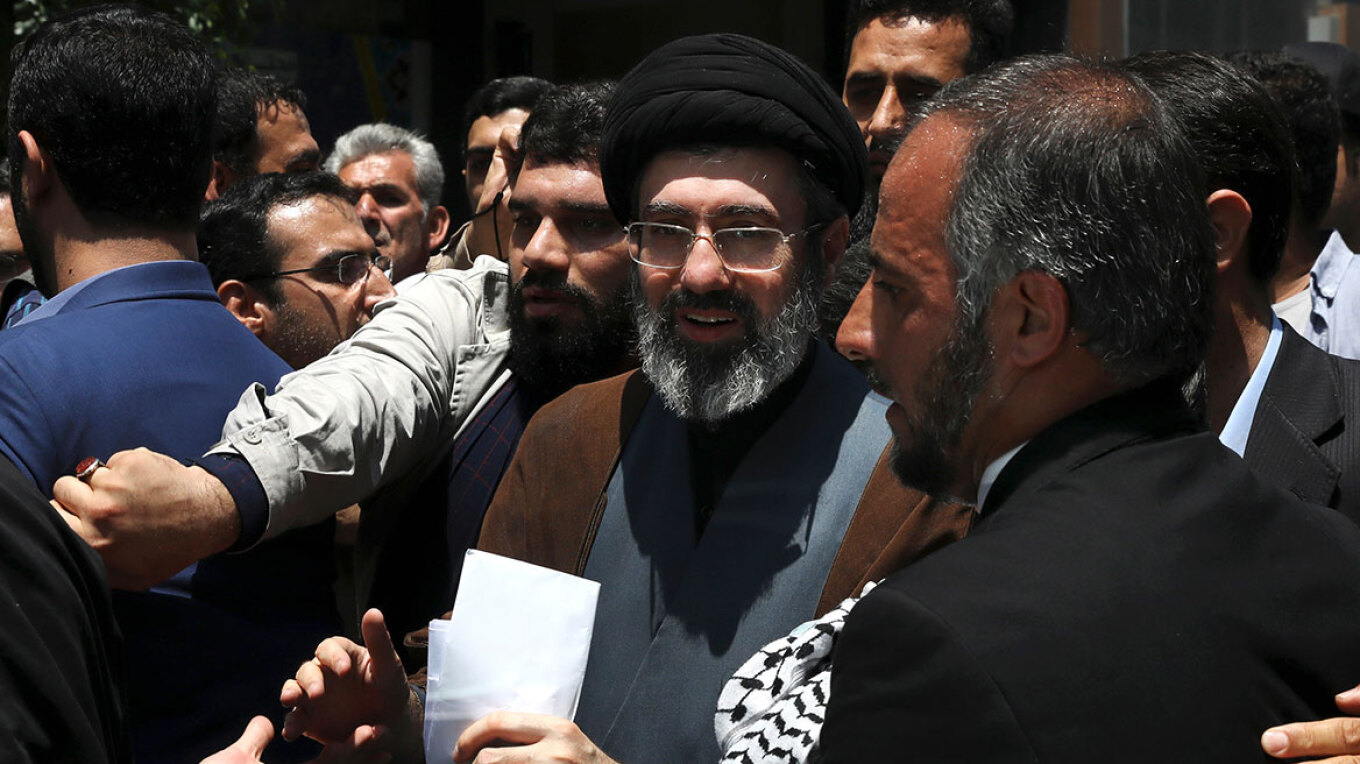 Με δάνειο 42 εκατ. ευρώ από εταιρεία Ισραηλινών αγόρασε ο Μοτζτάμπα Χαμενεΐ πολυτελή ακίνητα στο Λονδίνο