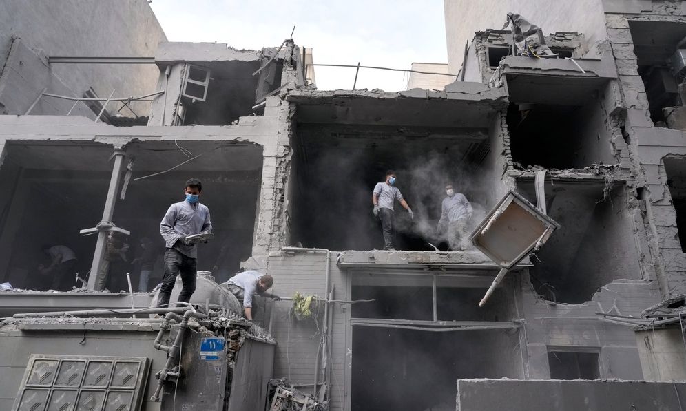 Τελεσίγραφο Τραμπ στο ΝΑΤΟ για τα Στενά του Ορμούζ - Στα 106 δολάρια το πετρέλαιο