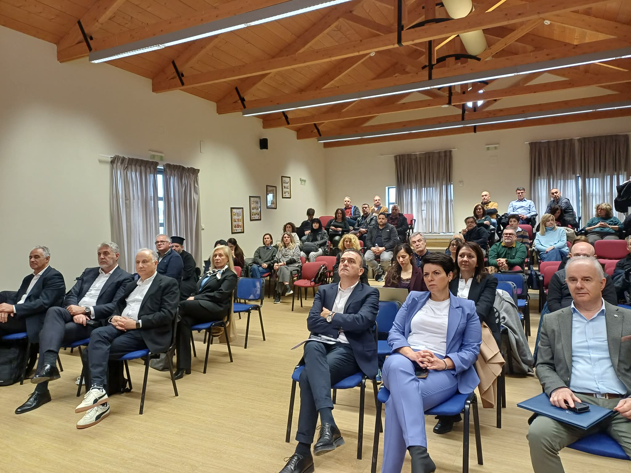 Ξεκίνησε το τριήμερο επιμορφωτικό σεμινάριο για την προσαρμογή της Θεσσαλίας στην κλιματική αλλαγή (ΦΩΤΟ)