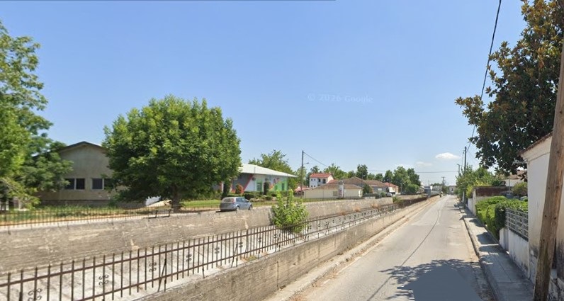 Επικίνδυνος δρόμος σε κομόπολη της Λάρισας