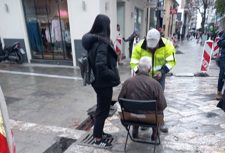 Βόλος: Σοβαρός τραυματισμός ηλικιωμένου σε αφύλακτα έργα στην Ερμού
