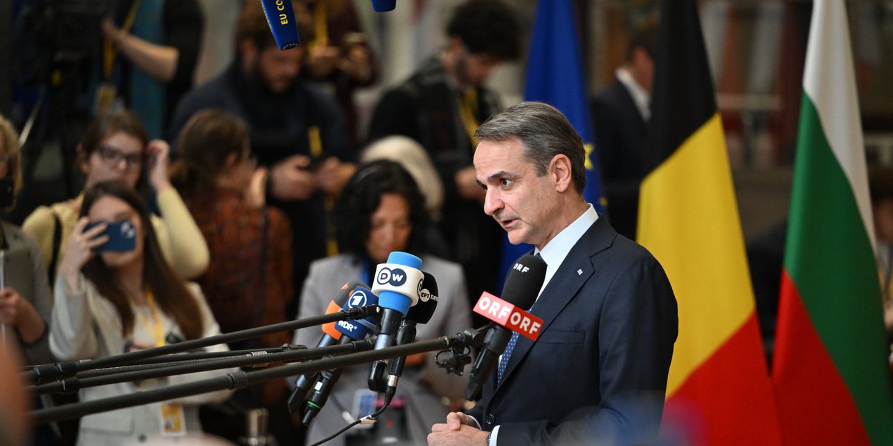 Στοχευμένα μέτρα ύψους 2 δισ. από την κυβέρνηση για τις αυξήσεις σε καύσιμα και ρεύμα -Αναμονή για το πράσινο φως από την ΕΕ