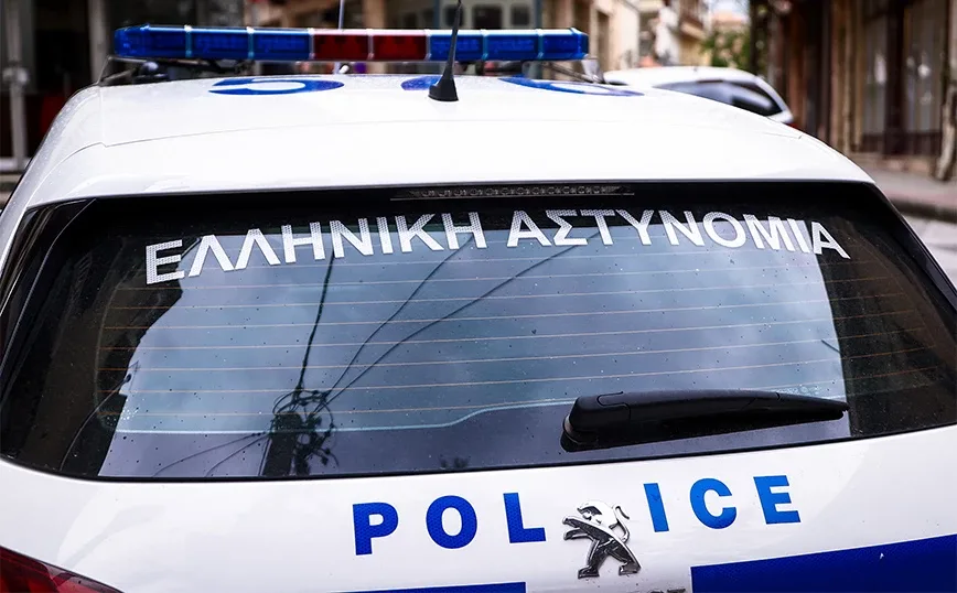 Συνελήφθησαν τρία άτομα στον Τύρναβο για ληστεία σε βάρος ανήλικου 