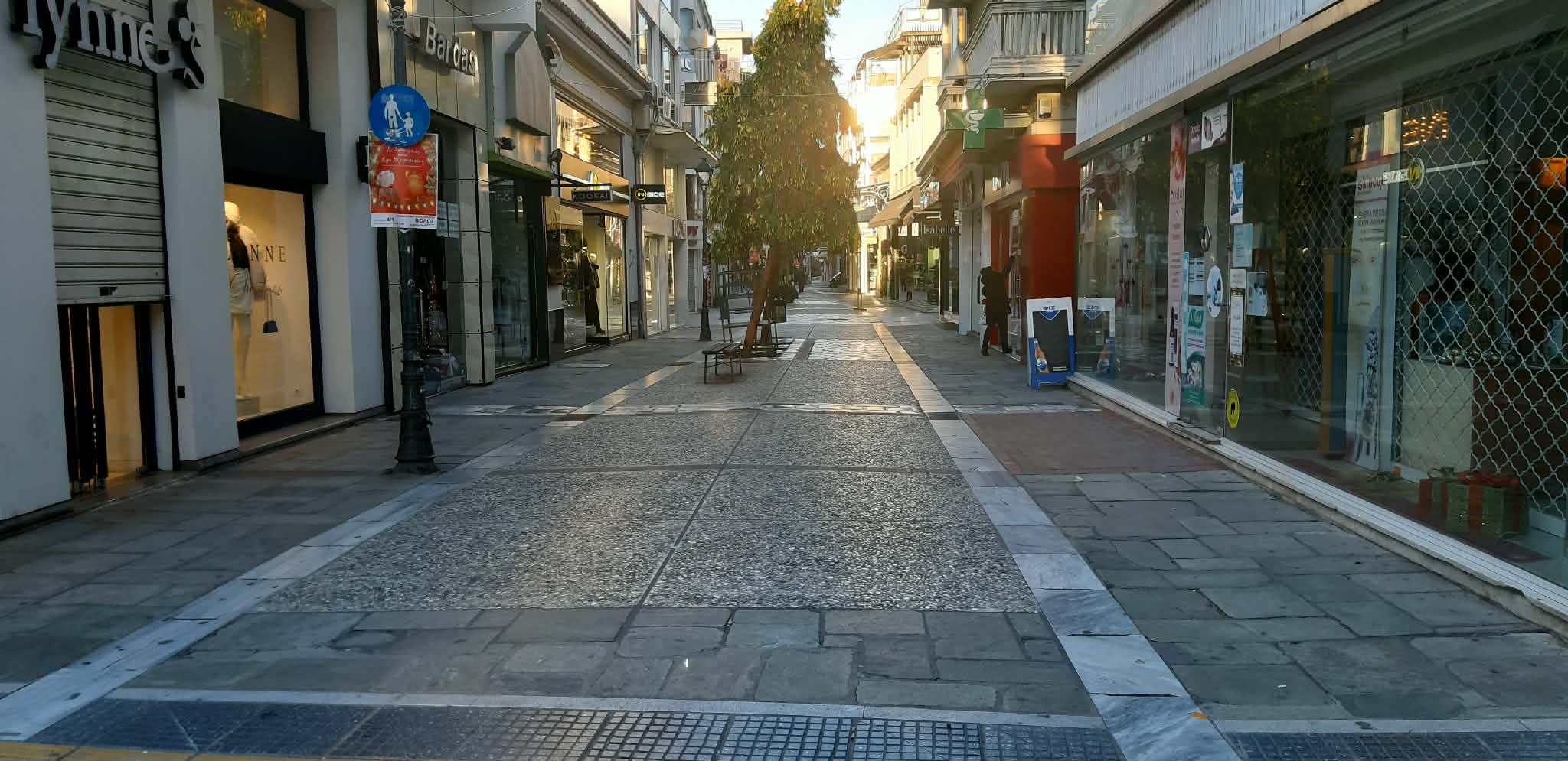 Οντόπουλος: Σε οικογένεια με δύο μισθούς ο ένας πάει γαι το μάρκετ και ο άλλος για ενοίκιο κοινόχρηστα (video)