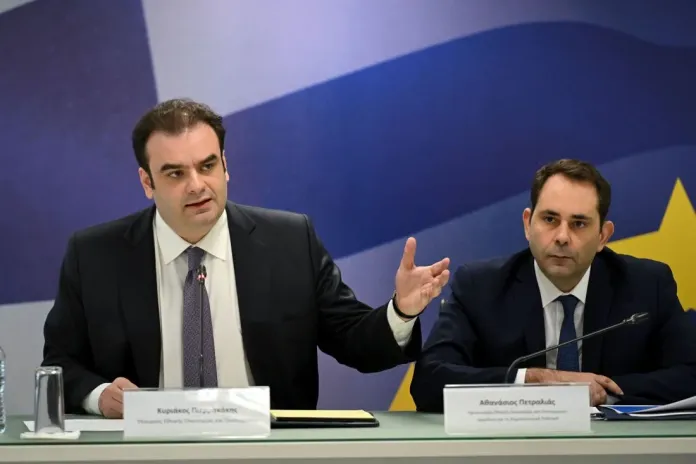 Δείτε πίνακες και παραδείγματα με τα μέτρα για fuel pass, diesel κίνησης και ακτοπλοϊκά εισιτήρια