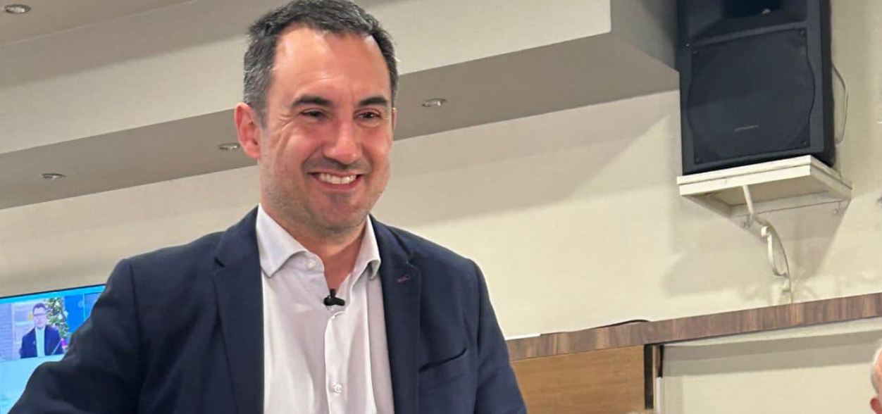 Παραιτήθηκε από πρόεδρος της Νέας Αριστεράς ο Αλ. Χαρίτσης -«Η Αριστερά προχωρά σημειωτόν και εξαντλείται στην εσωστρέφεια»