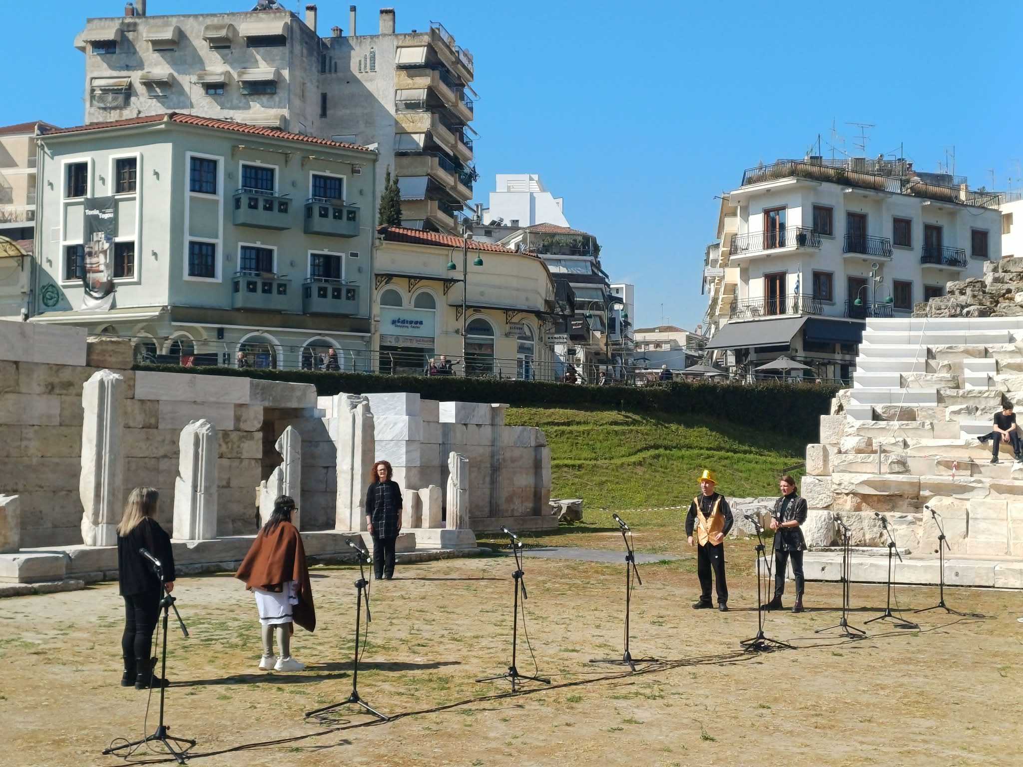 Μαθητική πνοή στο αρχαίο θέατρο σήμερα-«Πρεμιέρα» με Αριστοφάνη για το Φεστιβάλ «Εφήβων Δρώμενα» (ΦΩΤΟ +video )