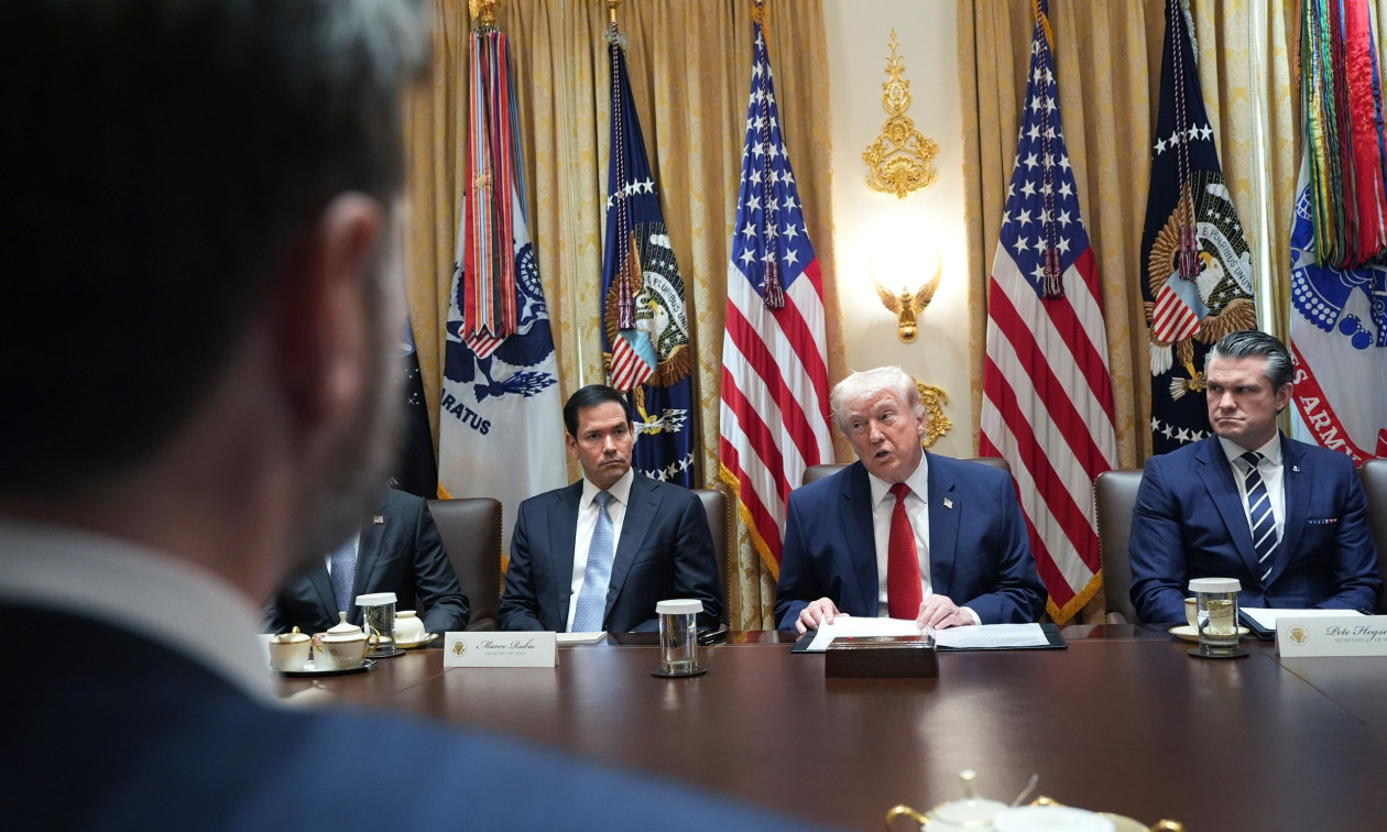 Τραμπ: «Το Ιράν εκλιπαρεί να γίνει συμφωνία, όχι εγώ - Είμαστε πολύ δυσαρεστημένοι από το ΝΑΤΟ»