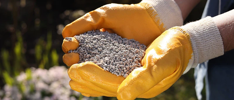 Με αναδρομική ισχύ από τις 15 Μαρτίου η επιδότηση 15% στα τιμολόγια λιπασμάτων