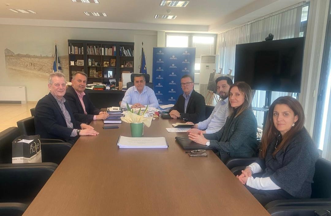 Συνάντηση της Ομοσπονδίας Εμπόρων Θεσσαλίας με τον περιφερειάρχη