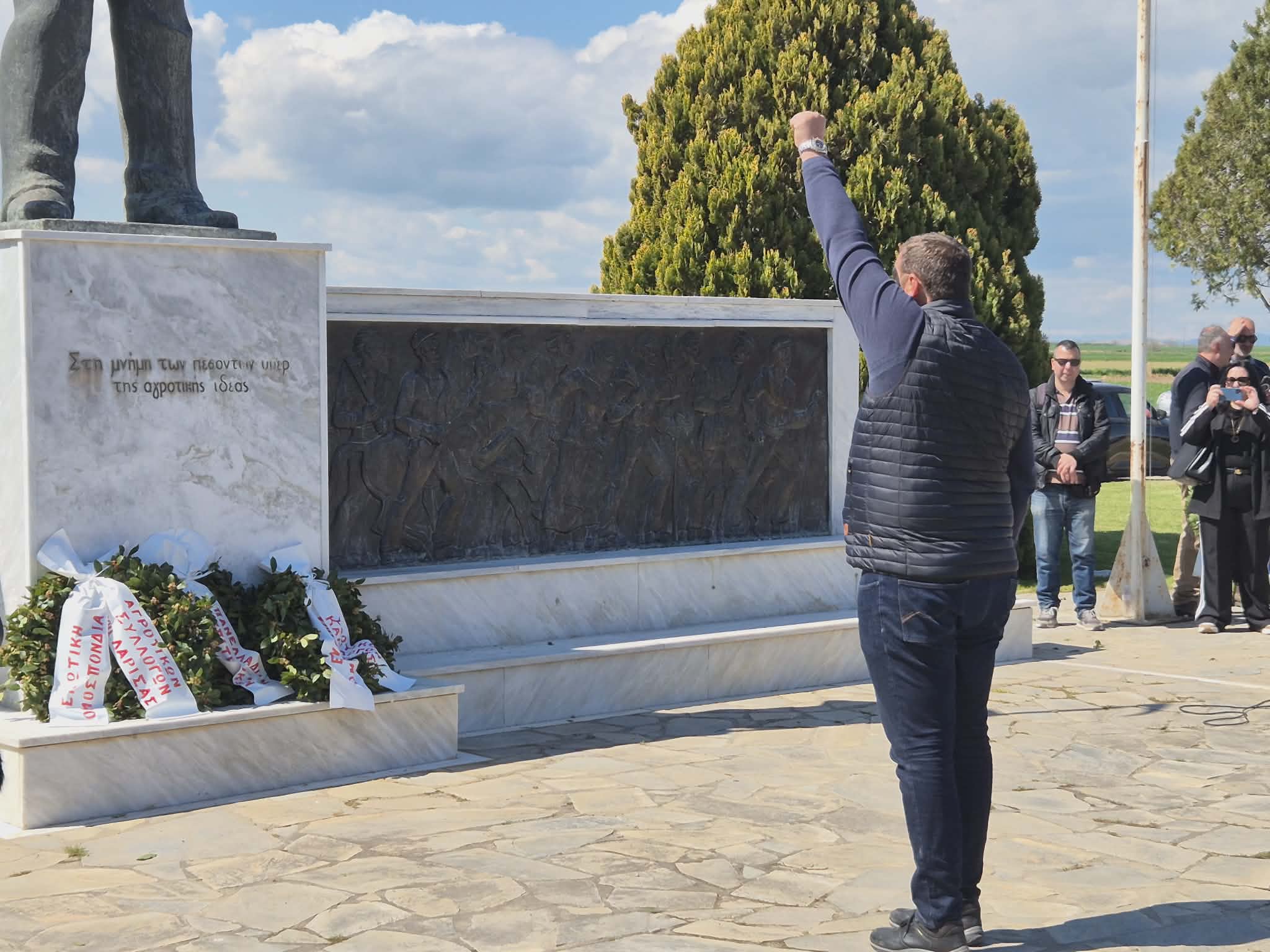 Όρκο τιμής έδωσαν οι αγρότες να συνεχίσουν τον αγώνα -με τα τρακτέρ στο Κιλελέρ (ΦΩΤΟ)