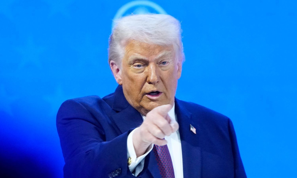 Τραμπ: Το Ιράν ζήτησε εκεχειρία - Θα το εξετάσουμε όταν ανοίξουν τα Στενά του Ορμούζ