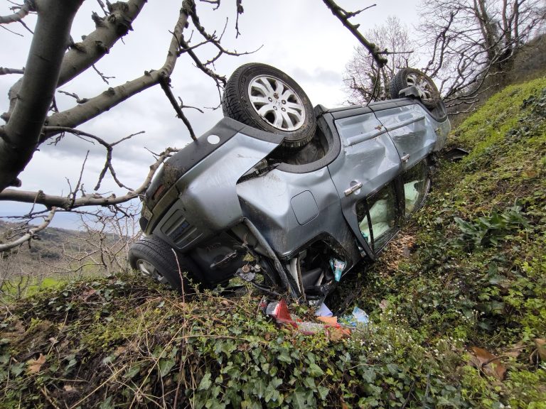 Καταγγελίες για σοβαρές ελλείψεις οδικής ασφάλειας στο Καράβωμα Πηλίου μετά το ατύχημα εκπαιδευτικού