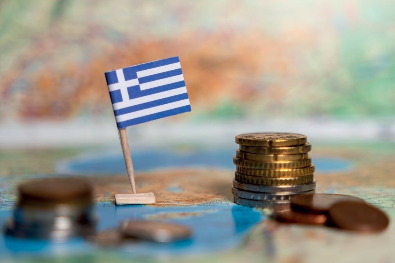Το πετρέλαιο ξαναγράφει τις προβλέψεις της Τράπεζας της Ελλάδος: Aνάπτυξη στο 1,9% από 2,1% πέρυσι, πληθωρισμός πάνω από 3%