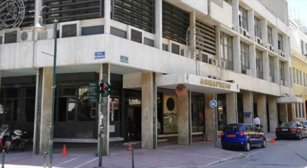 Δήμος Λαρισαίων: Η Συμπαράταξη καταγγέλλει τη… Συμπαράταξη; Πόσος λαϊκισμός και κοροϊδία να χωρέσουν σε μια… “κωλοτούμπα”;