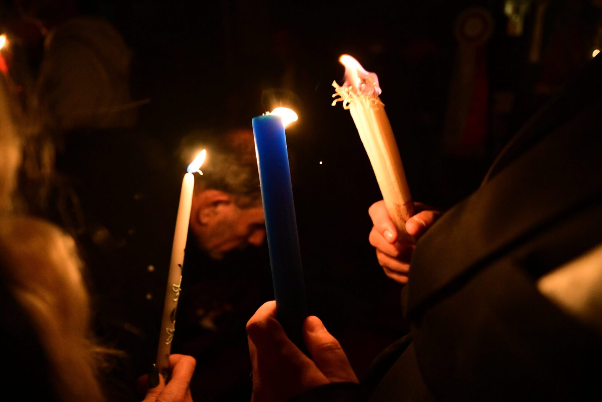 Στη Νέα Αγχίαλο αντί της Λάρισας φέτος με αεροσκάφος  το Αγιο Φως