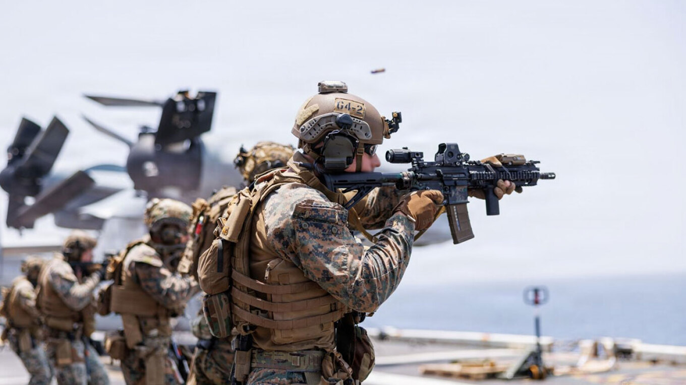 Νέο σενάριο από το Reuters για τις προθέσεις του Τραμπ: Εξετάζει απόσυρση μέρους  αμερικανικών στρατευμάτων από την Ευρώπη