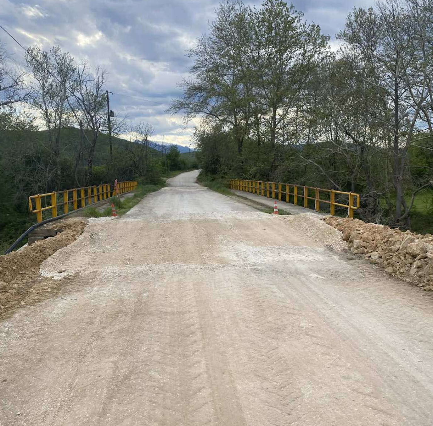 Αποκαταστάθηκε η κυκλοφορία στη γέφυρα στη θέση «Μαυρονέρια» Καλλιφωνίου