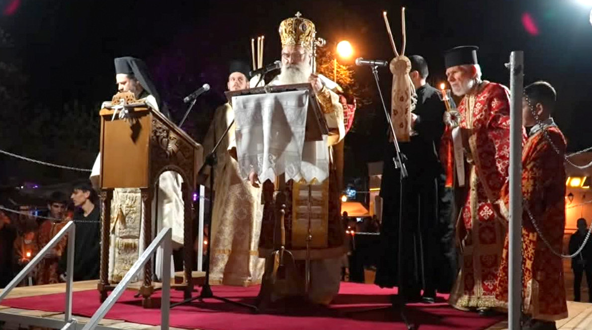 Με λαμπρότητα και κατάνυξη ο εορτασμός της Αναστάσεως στην Ελασσόνα
