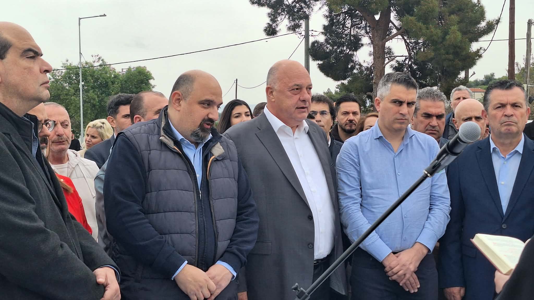 Πααρδόθηκε στην κυκλοφορία η γέφυρα στο Αλιγαρόρεμα- παρουσία Χρ. Δήμα η τελετή των εγκαινίων (ΦΩΤΟ+video)