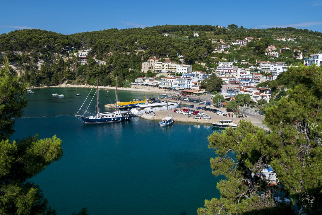 Πιο ακριβή η Αλόννησος από τη Μύκονο τον Δεκαπενταύγουστο - Η μεγάλη ανατροπή στις τιμές διαμονής