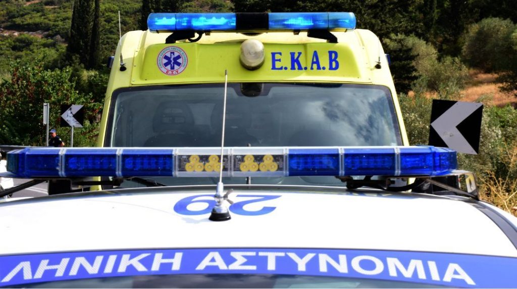 Σοβαρό τροχαίο στην Κέρκυρα: Αυτοκίνητο παρέσυρε και τραυμάτισε μητέρα και γιό