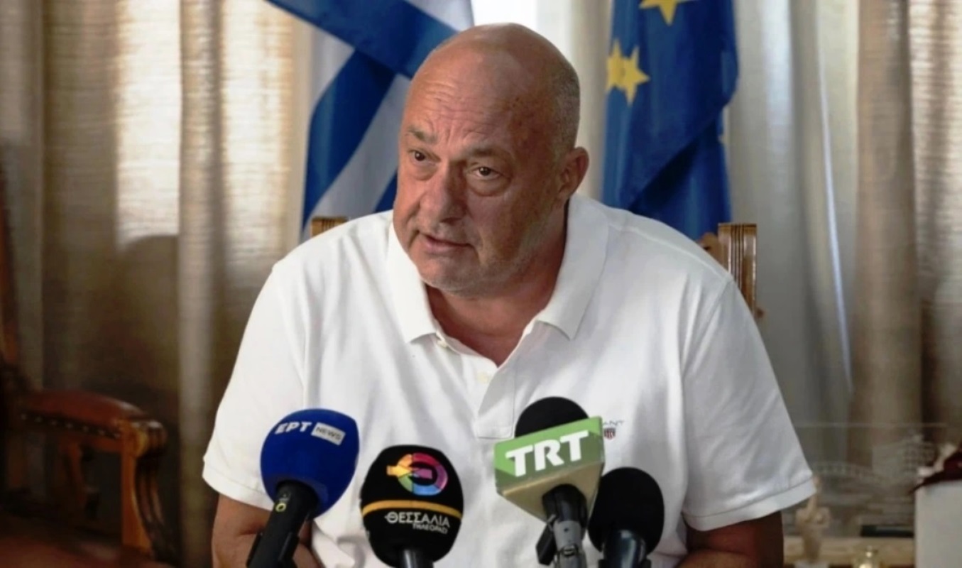Μπέος για Τέμπη: "Να σβηστούν τα ονόματα από το Σύνταγμα" - Ζητά παρέμβαση Μητσοτάκη