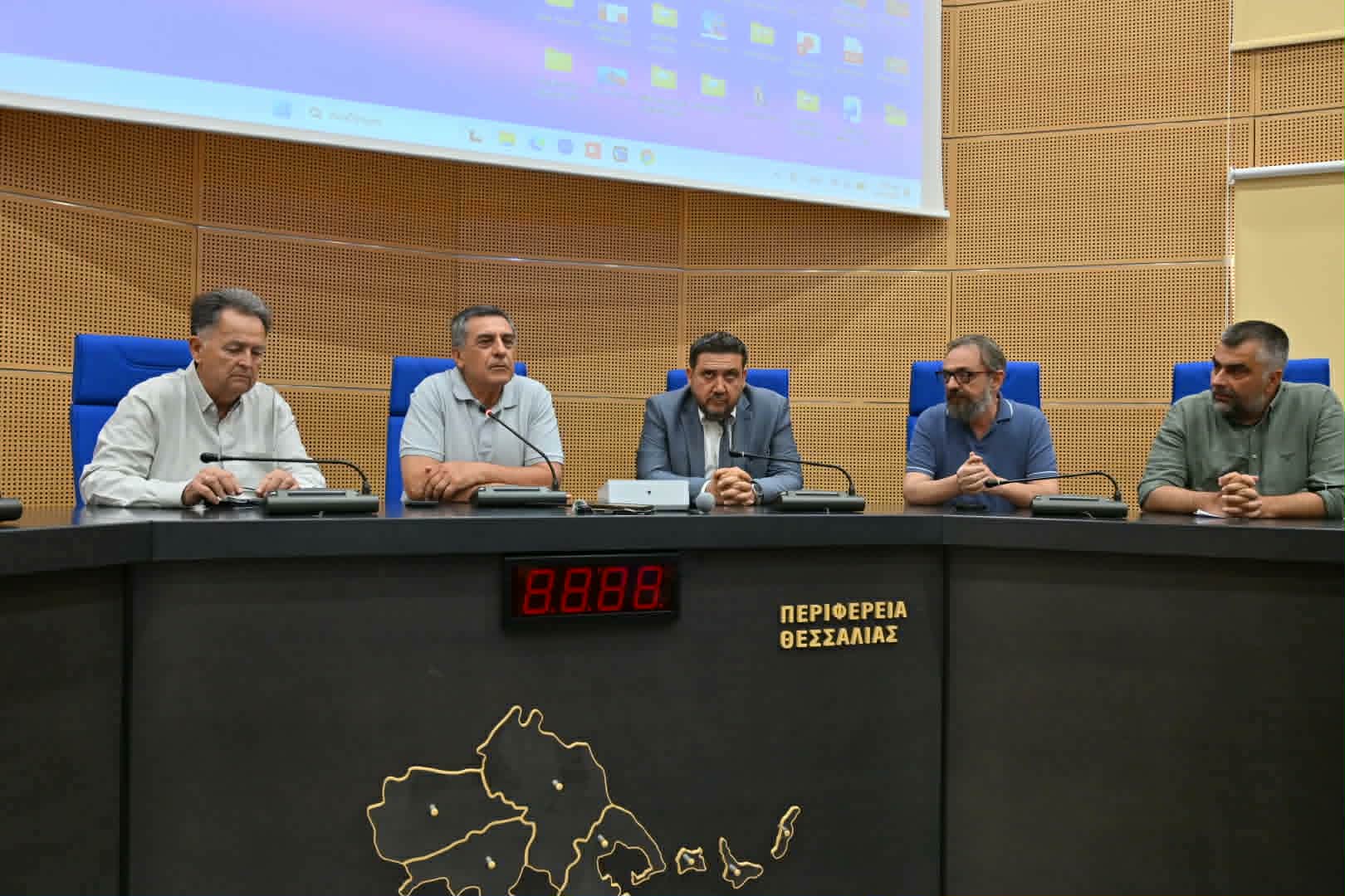 Τίμησε τους δύο αδικοχαμένους γιατρούς του Γενικού Νοσοκομείου Λάρισας το περιφερειακό συμβούλιο (ΦΩΤΟ)