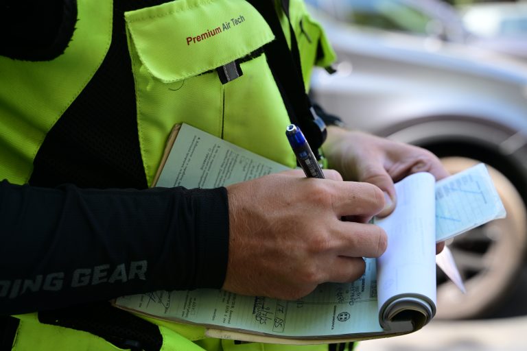 Περισσότεροι από 1000 έλεγχοι στη Θεσσαλία για χρήση κράνους- Διαπιστώθηκαν 75 παραβάσεις