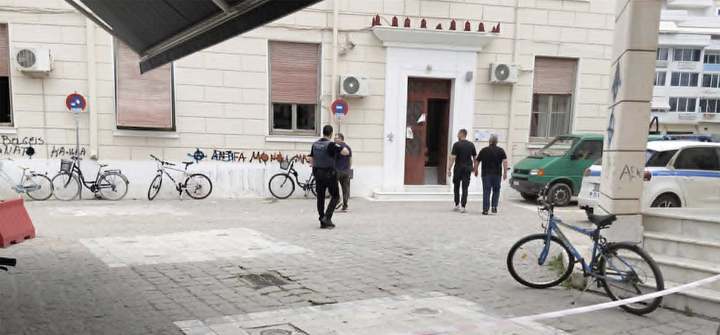 Τηλεφώνημα για βόμβα στα δικαστήρια της Καρδίτσας (ΦΩΤΟ)