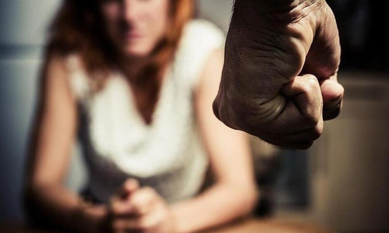 Μαγνησία: Γιος ξυλοκόπησε τη μητέρα του επειδή δεν του έδωσε χρήματα για τη μοτοσυκλέτα