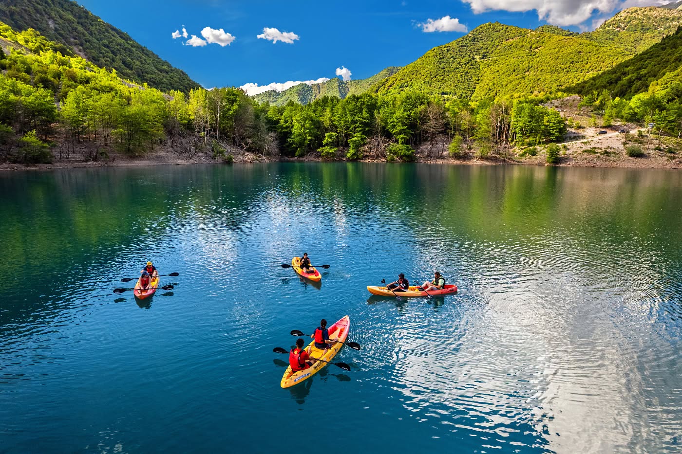 Kayak - Yoga στη λίμνη Στεφανιάδα στα βάθη της Αργιθέας (ΦΩΤΟ)