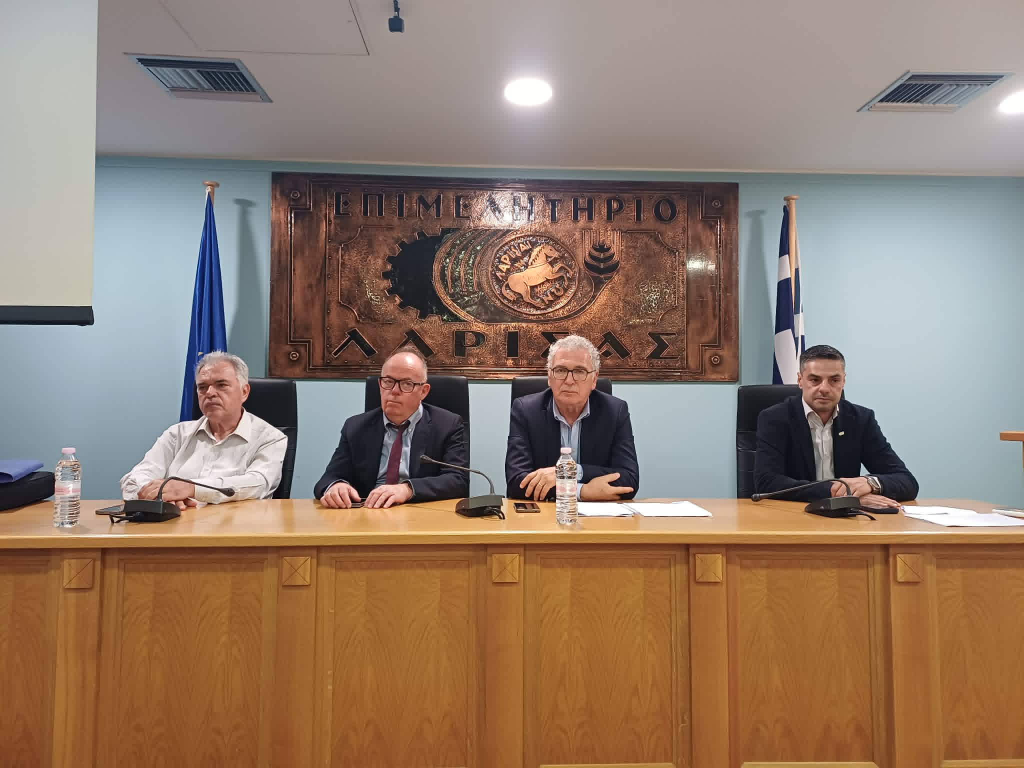 Ψηφιακή Κάρτα Εργασίας: ΕΦΚΑ και Επιθεώρηση Εργασίας ενημέρωσαν τις επιχειρήσεις της Λάρισας (ΦΩΤΟ)