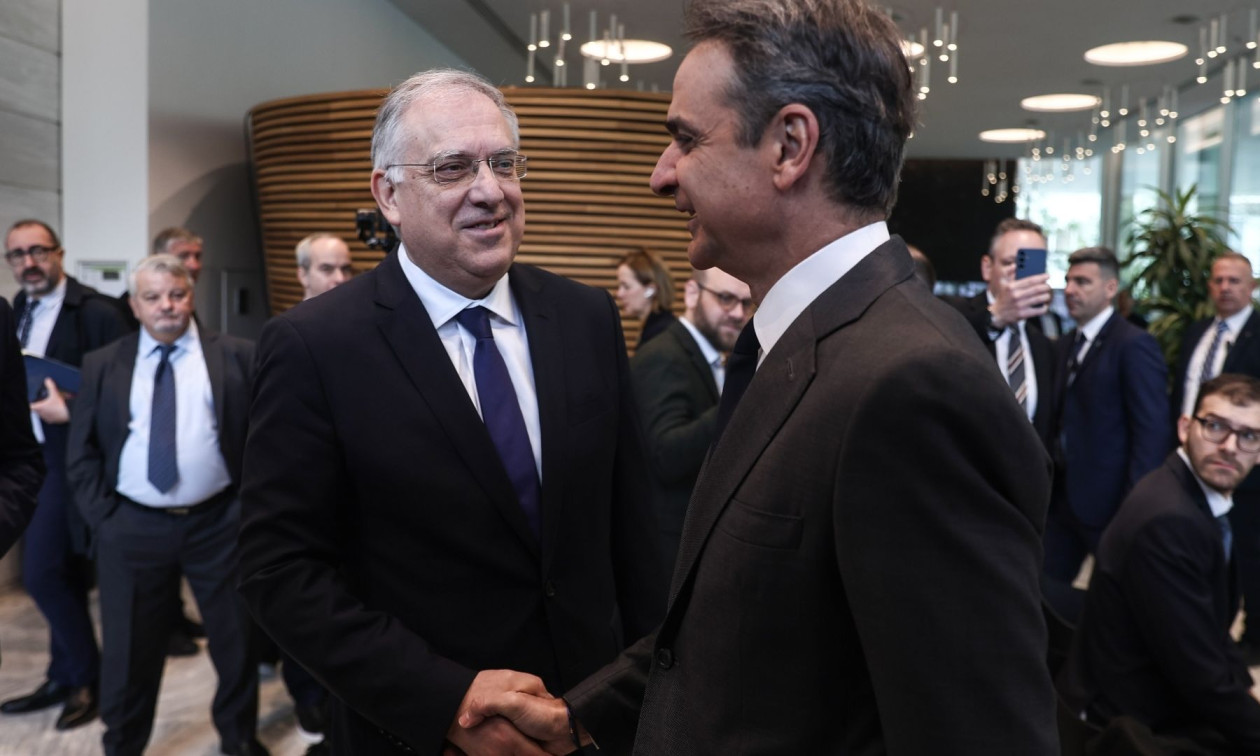 Μαξίμου για την ακρίβεια: Σύσκεψη Μητσοτάκη - Θεοδωρικάκου με τους εκπροσώπους των σούπερ μάρκετ