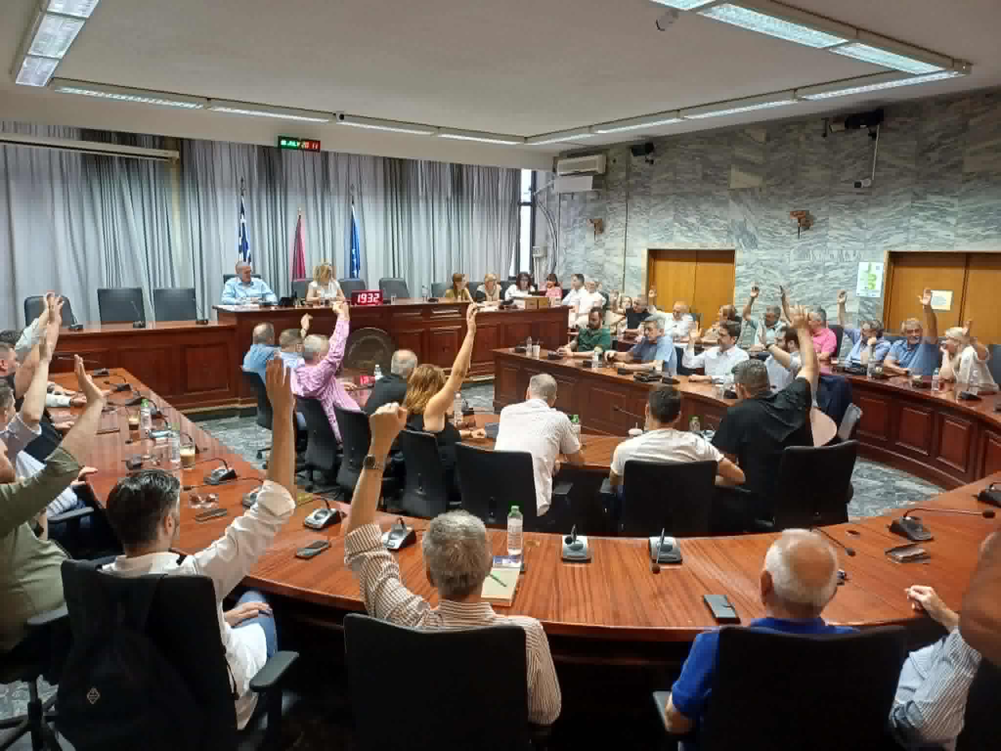 Η Γαρυφαλλιά Καρυστιανού εκ νέου πρόεδρος του Δημοτικού Συμβουλίου Λαρισαίων (ΦΩΤΟ+video)