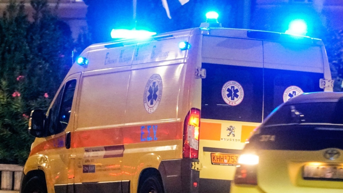 Σοκ στη Λάρισα: Δύο τραυματίες από μαχαιρώματα  στην οδό Αιόλου