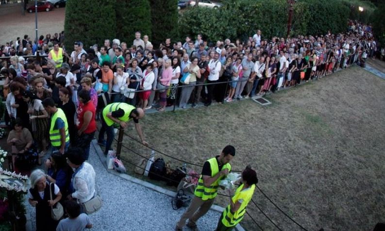 Άγιος Παΐσιος: Πλήθος πιστών συρρέει για προσκύνημα στη Σουρωτή, 32 χρόνια μετά την εκδημία του Άγιος Παΐσιος: Πλήθος πιστών συρρέει για προσκύνημα στη Σουρωτή, 32 χρόνια μετά την εκδημία του