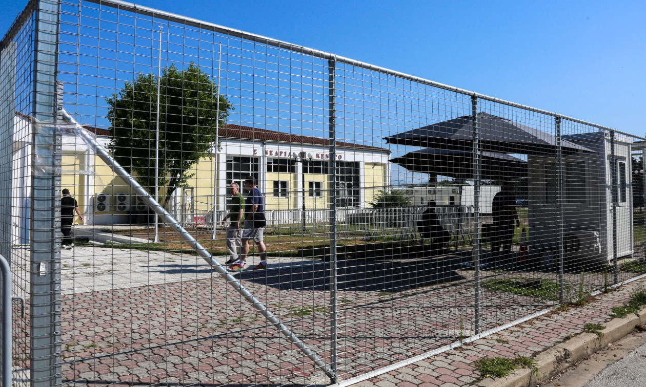 Τέμπη: «Αυτά δεν ήταν τρένα, δεν έπρεπε να αφήσετε τα παιδιά μας να μπουν» - Ξέσπασε μητέρα θύματος