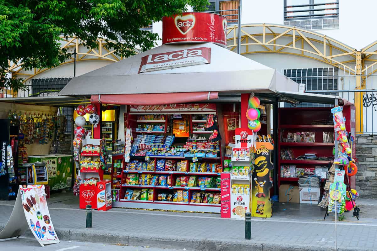 Βόλος: Ανήλικος προσπάθησε να πληρώσει με πλαστό 100 εύρω σε περίπτερο