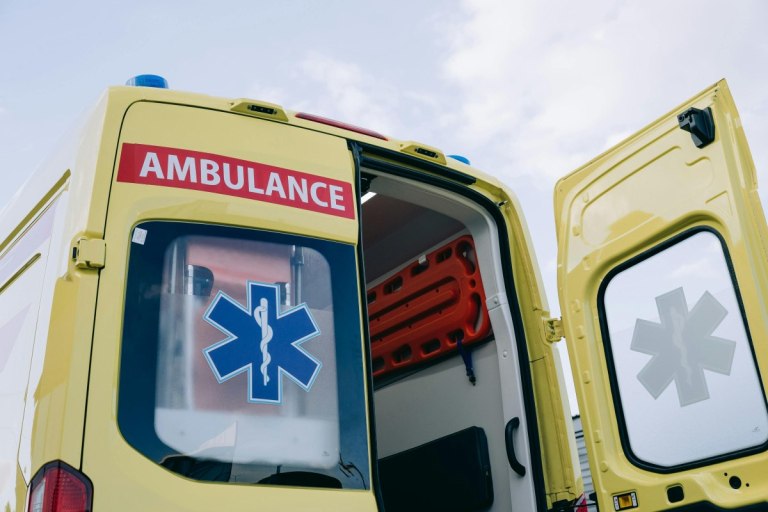 Χανιά: Θανατηφόρο τροχαίο με ασθενοφόρο του ΕΚΑΒ – Δύο διασώστες τραυματίες Χανιά: Θανατηφόρο τροχαίο με ασθενοφόρο του ΕΚΑΒ – Δύο διασώστες τραυματίες