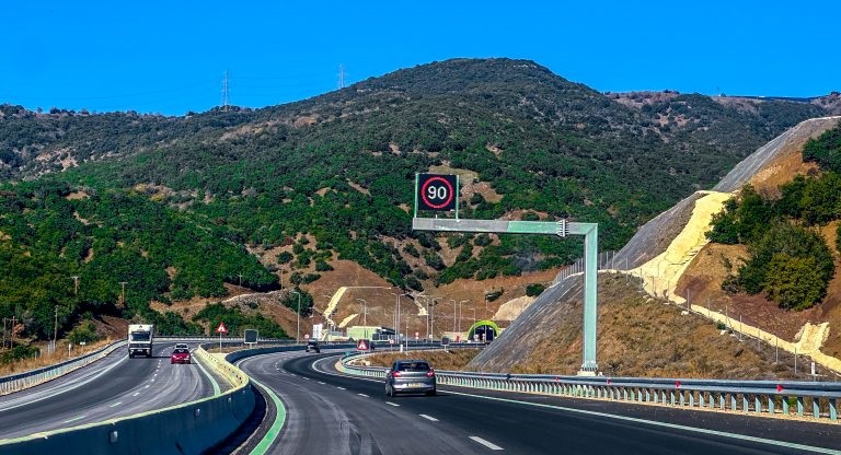 Ε65: Την Πέμπτη τα εγκαίνια του νέου τμήματος του αυτοκινητοδρόμου παρουσία του πρωθυπουργού