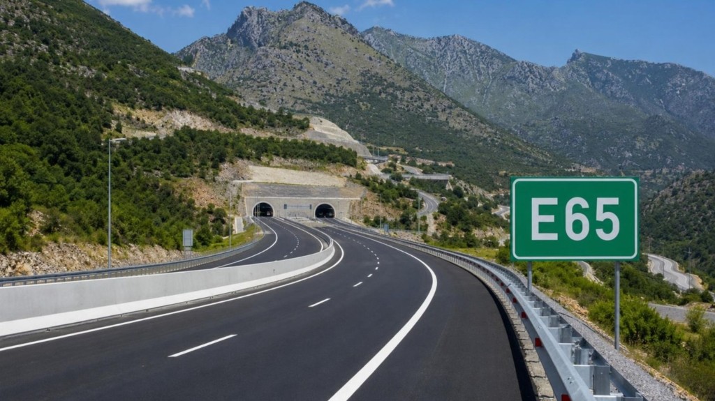 Live η τελετή παράδοσης του Αυτοκινητόδρομου Κεντρικής Ελλάδας Ε65 παρουσία Κυριάκου Μητσοτάκη