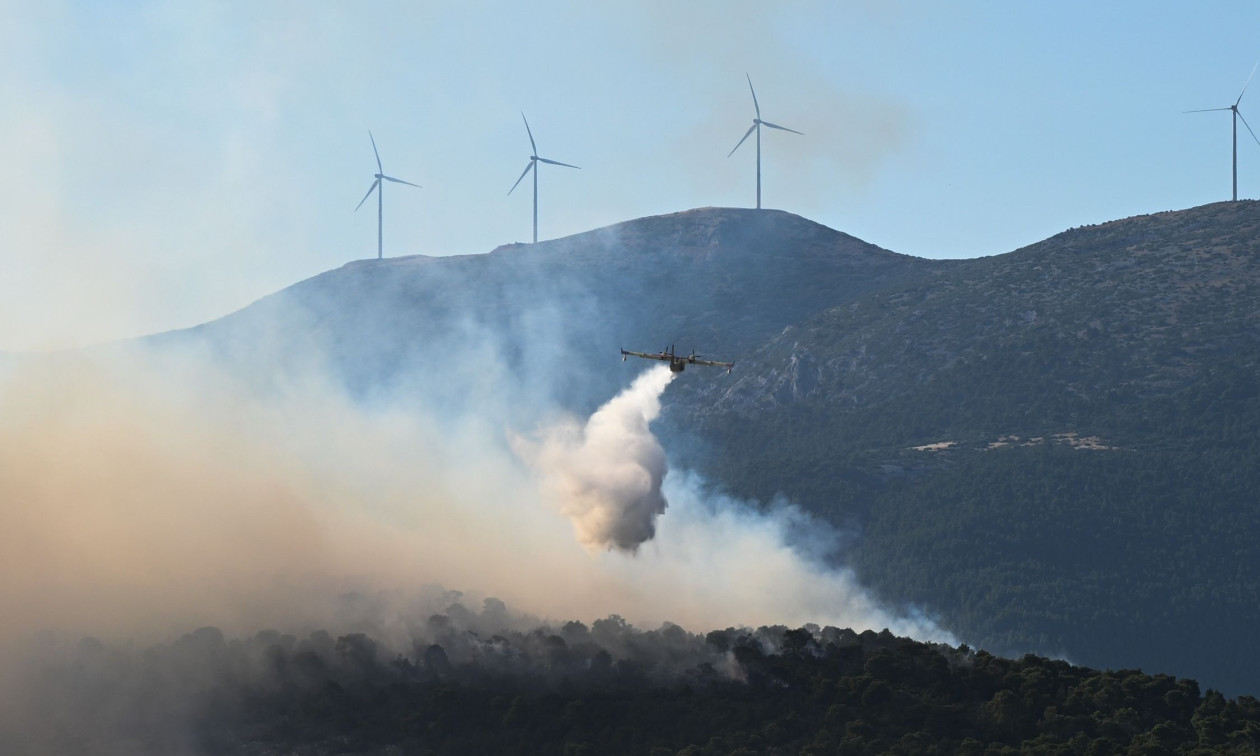 Σε κατάσταση συναγερμού η χώρα: Άνεμοι έως 100 χλμ.-ώρα - Συστάσεις για την αποφυγή πυρκαγιών