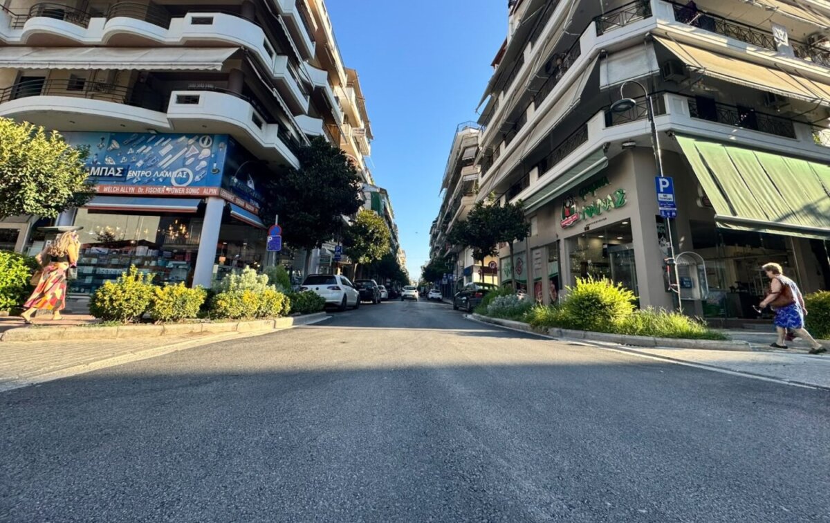 Δήμος Λαρισαίων: Στην κυκλοφορία η οδός Παναγούλη – Ολοκληρώθηκαν οι εργασίες ασφαλτόστρωσης