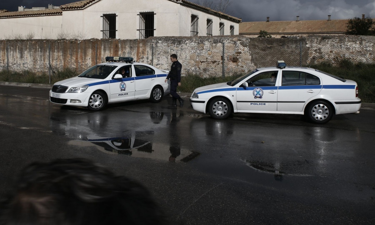 Φρίκη στον Μυστρά: Το ξενοδοχείο φάντασμα, η σύνταξη και ο νεκρός πατέρας στον καταψύκτη