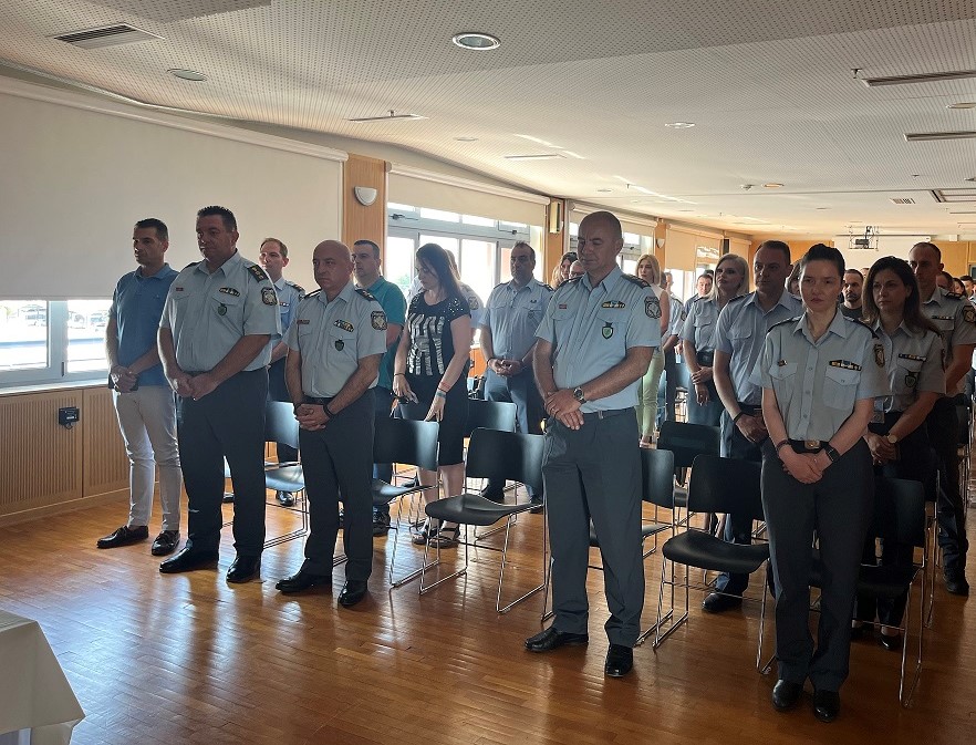 Δωρεά (40) κρανών μοτοσικλέτας από την Ιερά Μητρόπολη Λαρίσης και Τυρνάβου προς το Τμήμα Άμεσης Δράσης Λάρισας