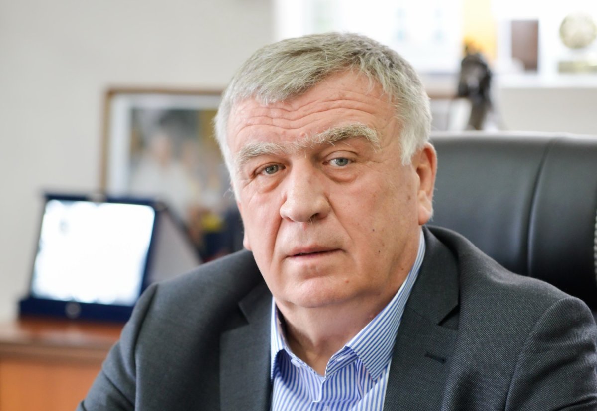 Θανάσης Νασιακόπουλος: «Το βλέμμα στα έργα, όχι στις κάλπες!»
