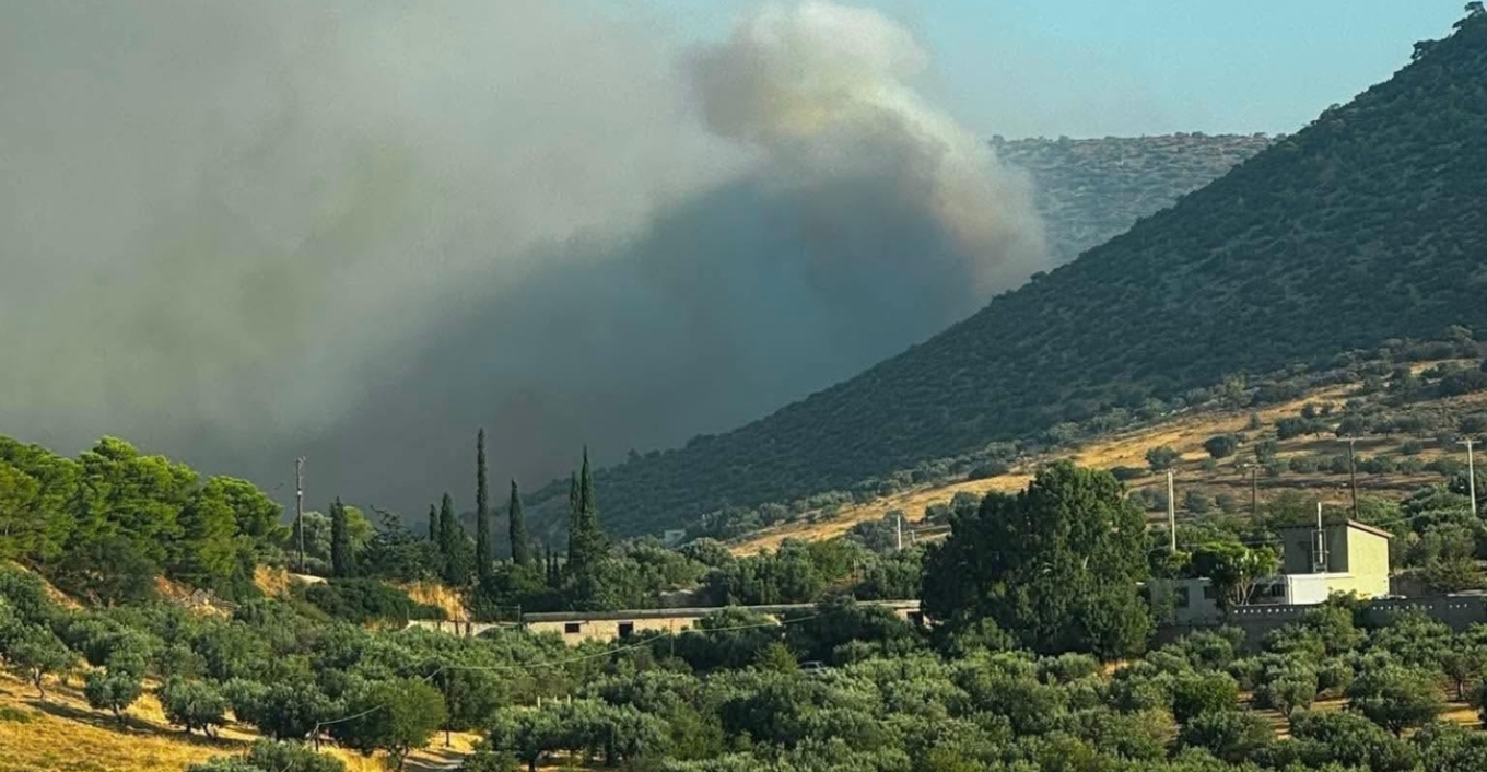 Φωτιά στον Κουβαρά Αττικής: Μήνυμα από το 112 για εκκένωση του Αγίου Στυλιανού, ενισχύθηκαν οι πυροσβεστικές δυνάμεις Φωτιά στον Κουβαρά Αττικής: Μήνυμα από το 112 για εκκένωση του Αγίου Στυλιανού, ενισχύθηκαν οι πυροσβεστικές δυνάμεις